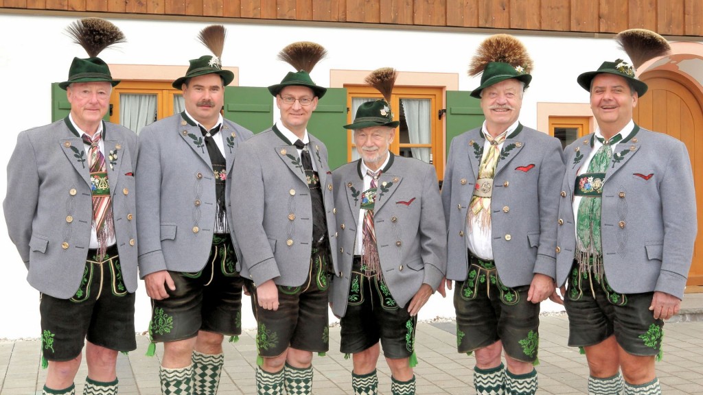 Ehrenvorstände: Peter Spanier, Paul Kollmannsberger, Oliver Höhn<br />Ehrenmitglieder: Karl Kröpl, Werner Furtner, Jörgi Schießlbauer