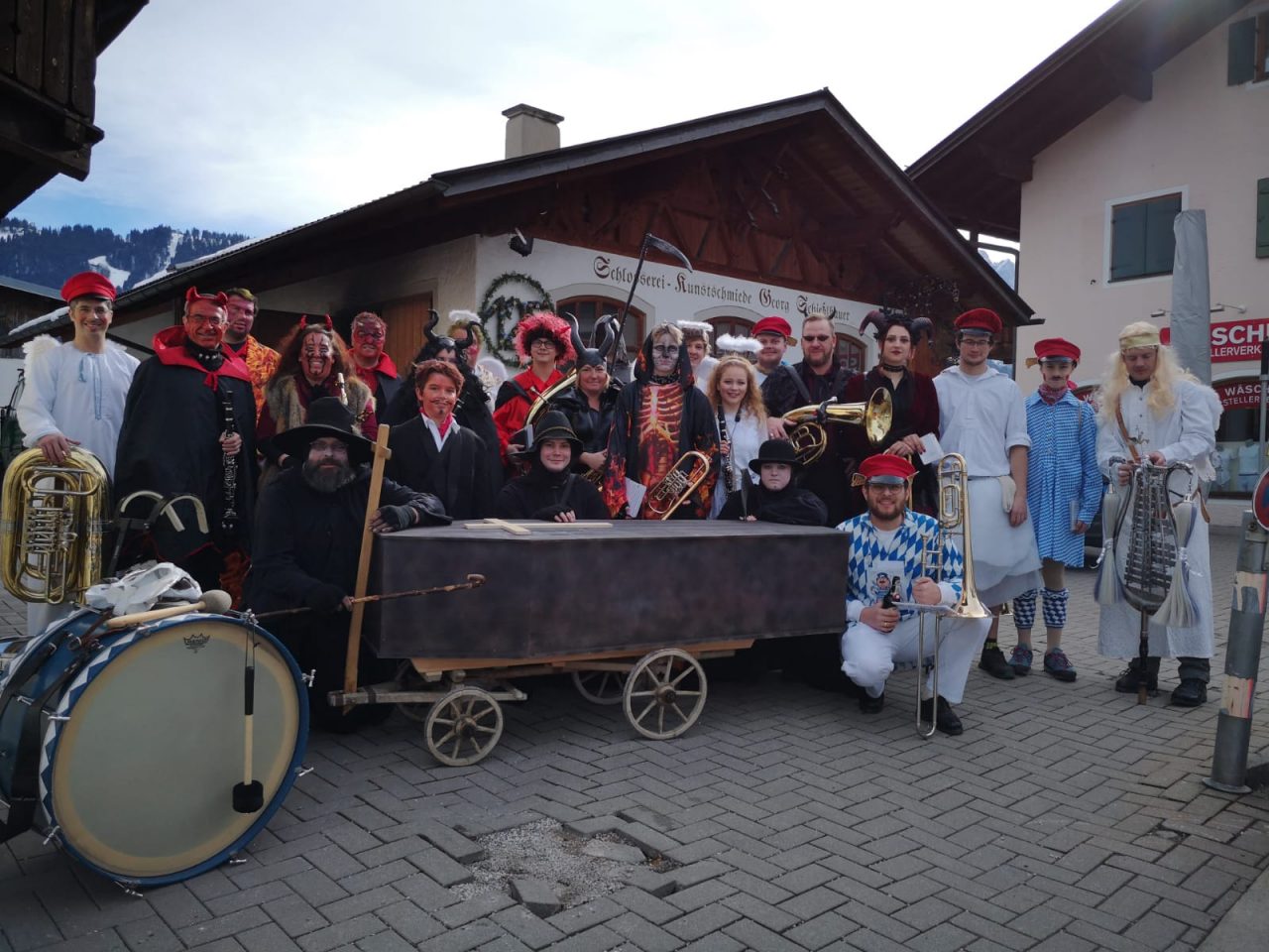 Faschingssonntag - "Himmel und Hölle" - Musikkapelle ...